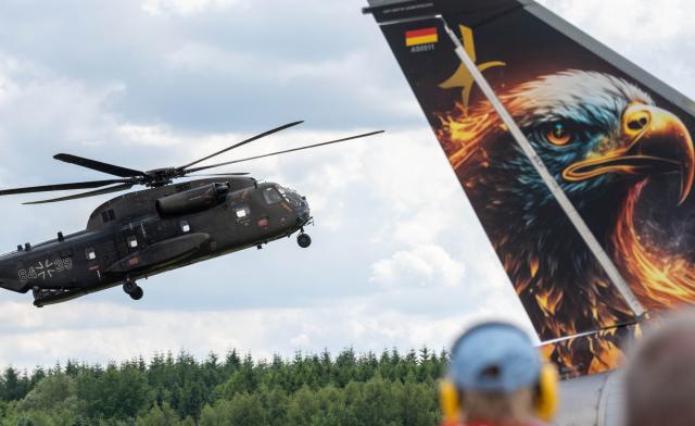 06 June 2026, Mecklenburg-Western Pomerania, Laage: Sikorsky CH-53 transport helicopters of the German Air Force fly over Laage Air Base, home to Tactical Air Force Wing 73 "Steinhoff," during Bundeswehr Day. Photo: Stefan Sauer/dpa