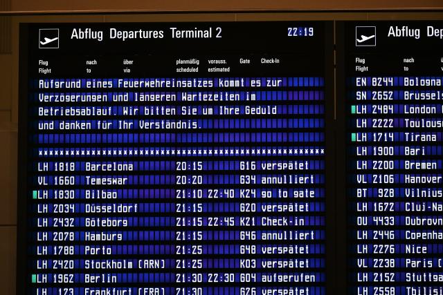 07 June 2026, Bavaria, Munich: The departure board at Munich Airport. Flight operations at Munich Airport have been partially suspended. Photo: Sven Hoppe/dpa