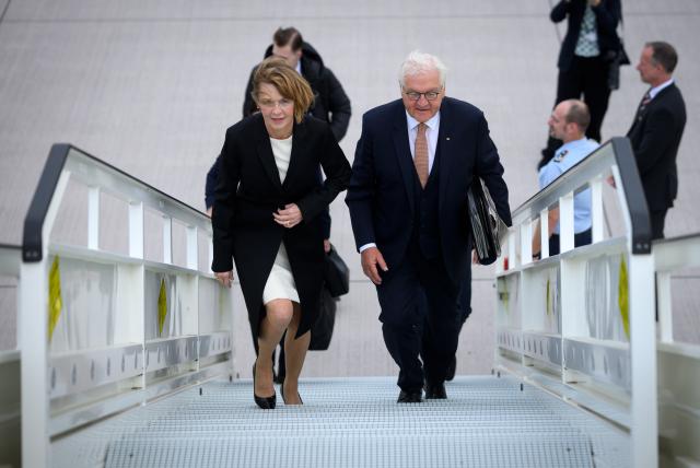 09 June 2026, Brandenburg, Schoenefeld: Frank-Walter Steinmeier, Germany's President, and his wife, Elke Buedenbender, board a Bundeswehr Special Air Mission aircraft at the military section of Berlin Brandenburg Airport for a flight to Amsterdam. The Federal President and his wife are traveling to the Kingdom of the Netherlands for a three-day state visit. Photo: Bernd von Jutrczenka/dpa