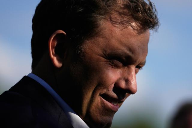 09 June 2026, Berlin: Lars Klingbeil, German Minister of Finance, Vice Chancellor and Social Democratic Party (SPD) Federal Chairman, arrives to the Seeheimer Kreis asparagus tour of the Social Democrats in Berlin. Photo: Markus Schreiber/AP-Pool/dpa