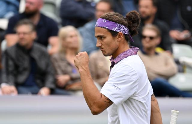 10 June 2026, Baden-Württemberg, Stuttgart: Italian tennis player Mattia Bellucci reacts during the men's singles round of 16 match against against German tennis player Yannick Hanfmann at the ATP Tour Stuttgart Open. Photo: Marijan Murat/dpa