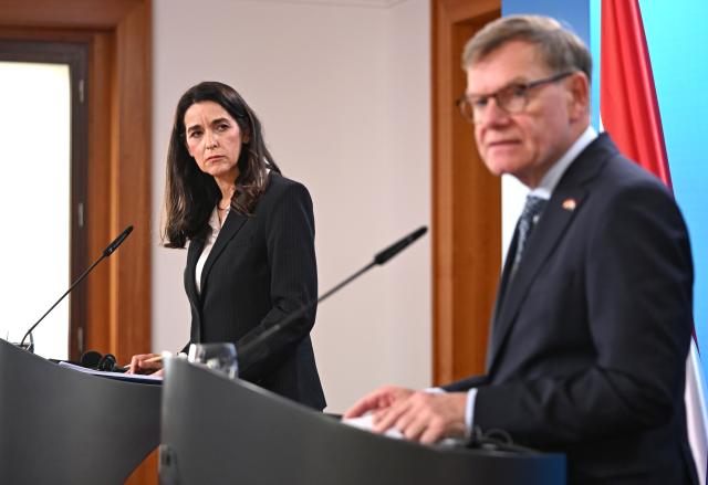 10 June 2026, Berlin: Johann Wadephul (R), Minister of Foreign Affairs, speaks during a joint press conference with his Hungarian counterpart, Anita Orban, Hungary's Minister of Foreign Affairs. Photo: Elisa Schu/dpa