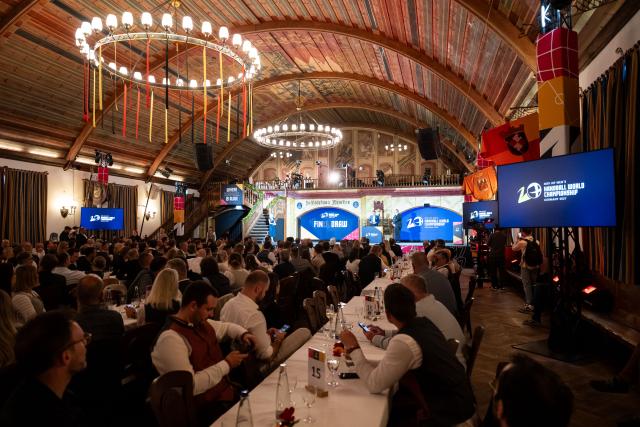 10 June 2026, Bavaria, Munich: A general view of the draw of the preliminary round groups for the 2027 World Men's Handball Championship. Photo: Lukas Barth-Tuttas/dpa