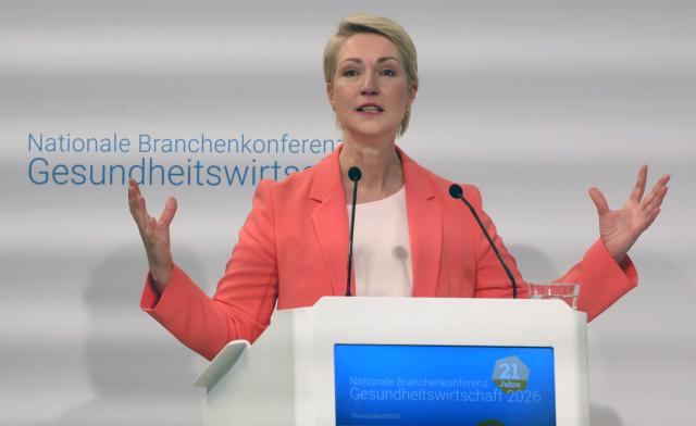 11 June 2026, Mecklenburg-Western Pomerania, Rostock: Manuela Schwesig, Minister-President of Mecklenburg-Western Pomerania, speaks during the 21st Healthcare Industry Conference. Since 2005, the conference has been organised by the BioCon Valley network on behalf of the state of Mecklenburg-Western Pomerania. Over 600 national and international experts are expected to attend the two-day conference. Photo: A7120 Bernd Wüstneck/dpa