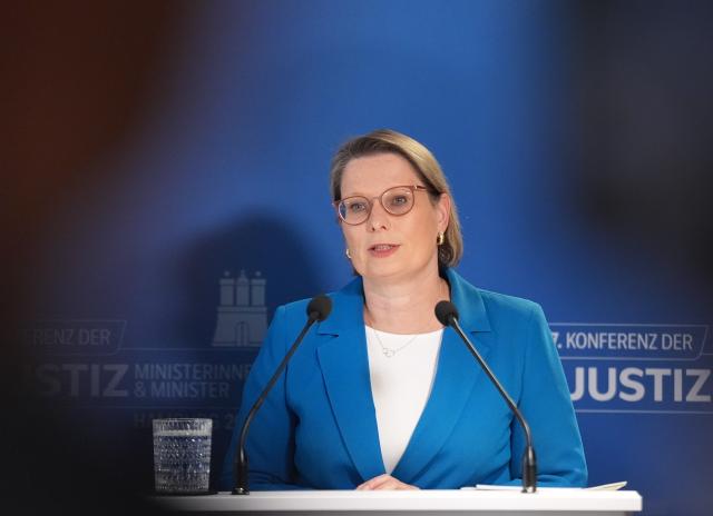 12 June 2026, Hamburg: Stefanie Hubig, German Minister of Justice and Consumer Protection, speaks during a press conference following the spring conference of German justice ministers at the Ameron Hamburg Hotel Speicherstadt. Photo: Marcus Brandt/dpa