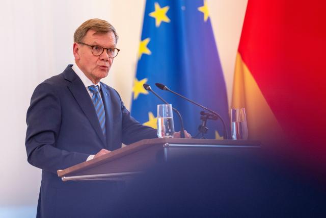 12 June 2026, Rhineland-Palatinate, Mainz: Johann Wadephul, German Minister of Foreign Affairs, delivers the Stresemann speech at the meeting of the Stresemann Society. . Photo: Andreas Arnold/dpa