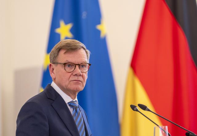 12 June 2026, Rhineland-Palatinate, Mainz: Johann Wadephul, German Minister of Foreign Affairs, delivers the Stresemann speech at the meeting of the Stresemann Society. . Photo: Andreas Arnold/dpa