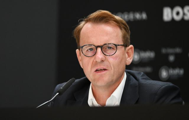 14 June 2026, Baden-Württemberg, Stuttgart: Hans-Georg Kauffeld, chairman of the Weissenhof Tennis Club, attends a press conference during the Stuttgart Open tennis tournament. Photo: Marijan Murat/dpa