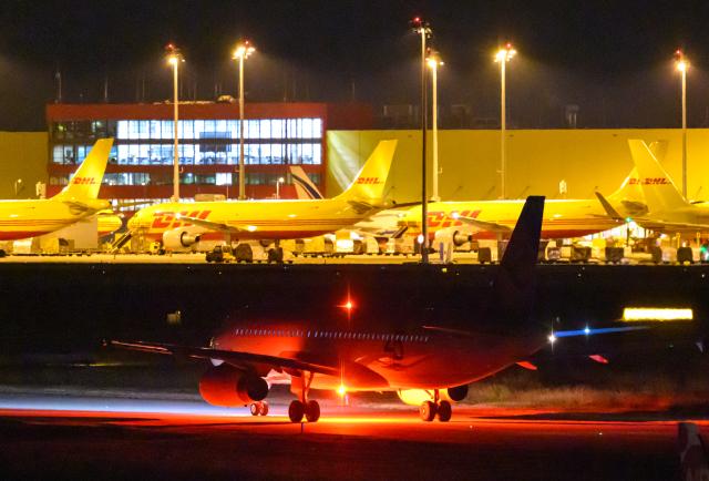 15 June 2026, Saxony, Leipzig: An airplane leaves its parking position at Leipzig/Halle Airport shortly after midnight. The plane takes off early in the morning on a deportation flight to Afghanistan. Photo: Hendrik Schmidt/dpa