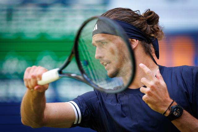 16 June 2026, North Rhine-Westphalia, Halle (Westfalen): German tennis player Alexander Zverev in action against Czech Republic's Vit Kopriva during their men's singles first round match of the Halle Open tennis tournament. Photo: Friso Gentsch/dpa