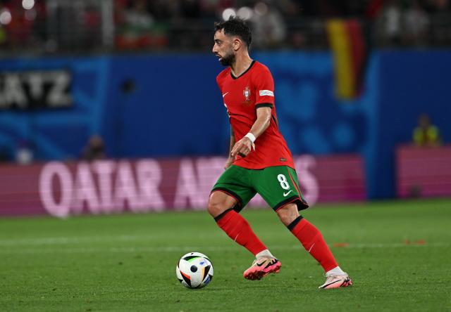 FILED - 18 June 2024, Saxony, Leipzig: FILE PHOTO - Portugal's Bruno Fernandes in action during the UEFA Euro 2024 group F soccer match between Portugal and Czech Republic at Leipzig Stadium. Photo: Hendrik Schmidt/dpa