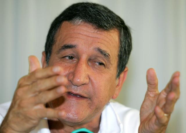 FILED - 20 June 2005, Hanover: FILE PHOTO - Brazilian National soccer team Head Coach Carlos Alberto Parreira answers questions during a press conference for the FIFA Conferderations Cup 2005 in Hanover. Photo: Rainer Jensen/dpa