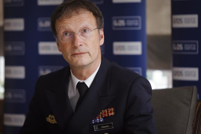 18 June 2026, Schleswig-Holstein, Kiel: Commander of the Fleet and Support Forces and Deputy to the Inspector General of the Navy Vice Admiral Axel Deertz attends a press conference at the Hotel Kieler Kaufmann during the "Kiel Seapower Symposium" organized by the Institute for Security Policy at the University of Kiel. Photo: Frank Molter/dpa