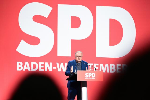 19 June 2026, Baden-Wuerttemberg, Ulm: Andreas Stoch, former chairman of the Social Democratic Party of Germany (SPD) in Baden-Wuerttemberg who resigned following the state election, speaks at the state party convention in the Donauhalle. Photo: Bernd Weißbrod/dpa