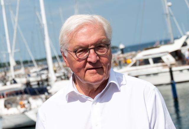 20 June 2026, Schleswig-Holstein, Kiel: German President Frank-Walter Steinmeier is pictured at the Schilksee Olympic Harbor during Kiel Week. Photo: Daniel Bockwoldt/dpa