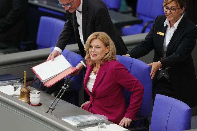 24 June 2026, Berlin: Julia Kloeckner (C), President of the German Bundestag, smiles in the plenary chamber of the Bundestag during the question period for the government. Photo: Kay Nietfeld/dpa