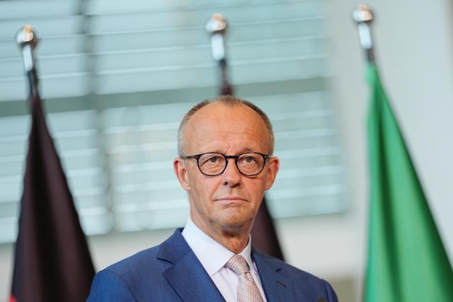 24 June 2026, Berlin: Chancellor Friedrich Merz is holding a press conference at the Federal Chancellery during the E5 summit of leading European nations ahead of the upcoming NATO summit. Photo: Kay Nietfeld/dpa