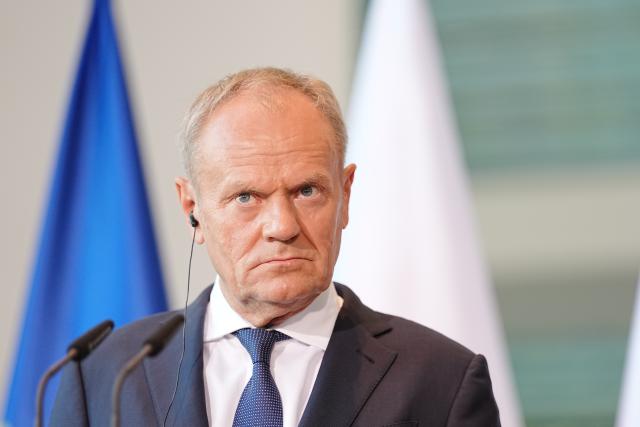 24 June 2026, Berlin: Donald Tusk, Prime Minister of Poland, is holding a press conference at the E5 summit of leading European nations on the upcoming NATO summit at the Federal Chancellery. Photo: Kay Nietfeld/dpa
