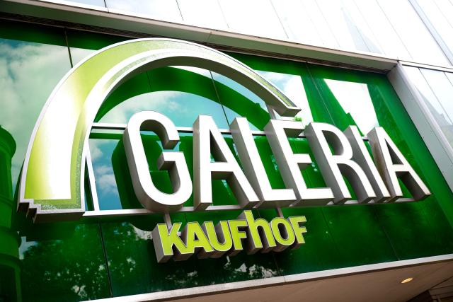 FILED - 30 May 2024, Lower Saxony, Oldenburg: FILE PHOTO - A branch of the Galeria Kaufhof department store chain in the pedestrian zone. Photo: Sina Schuldt/dpa