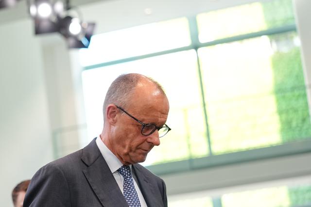 25 June 2026, Berlin: German Chancellor Friedrich Merz leaves the room after a press Conference of states Minister Presidents (MPK) Conference at the Federal Chancellery. Photo: Kay Nietfeld/dpa