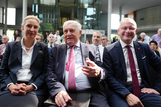 26 June 2026, Berlin: Alice Weidel (L) and Tino Chrupalla (R), leaders of the Alternative for Germany (AfD) and former Czech president Vaclav Klaus (C), attend the AfD parliamentary group's 1st Democracy Congress at the Paul-Loebe-Haus in Berlin.The two-day event brings together members and guests for discussions on political and democratic issues. Photo: Kay Nietfeld/dpa