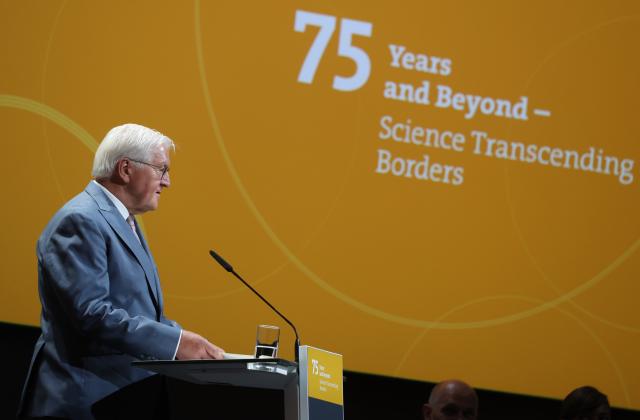 28 June 2026, Bavaria, Lindau (Bodensee): German President Frank-Walter Steinmeier speaks during the opening of the 75th Nobel Laureates Conference at the Inselhalle. Photo: Karl-Josef Hildenbrand/dpa