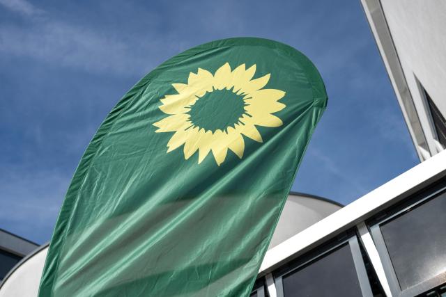 FILED - 02 May 2026, Baden-Wuerttemberg, Stuttgart: FILE PHOTO - An Alliance 90/The Greens flag flies in front of the "House of Architects". Photo: Stefan Puchner/dpa