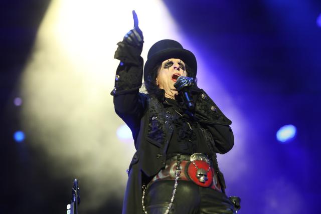 02 July 2026, Saxony-Anhalt, Ballenstedt: American rock musician Alice Cooper stands performs on stage during the Rockharz Festival in Ballenstedt. The largest rock festival in the Harz Mountains attracts around 25,000 visitors. Numerous bands perform at Rockharz over the course of four days. Photo: Matthias Bein/dpa