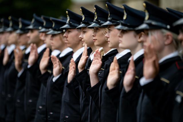 04 July 2026, Berlin: Firefighter cadets attend the Berlin Fire Department's 2026 Central Welcome Event in front of the House of Representatives. Photo: Fabian Sommer/dpa