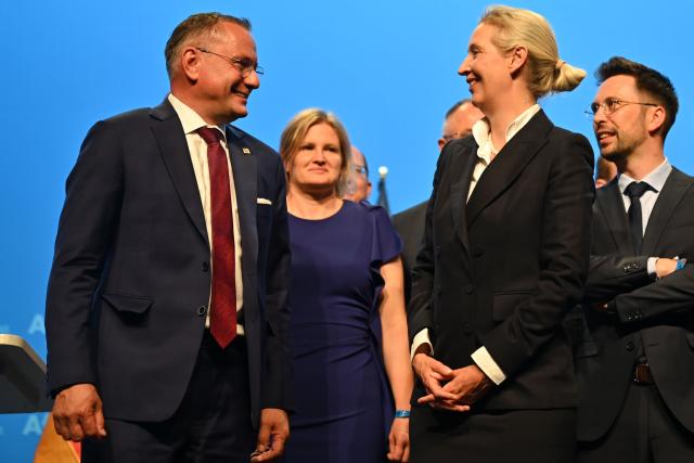 04 July 2026, Thuringia, Erfurt: Alice Weidel, federal chairwoman and parliamentary group leader of the Alternative for Germany (AfD) and hairman of the AfD's Bundestag parliamentary group Tino Chrupalla stand alongside AfD parliamentary group leader in the Bavarian State Parliament Katrin Ebner-Steiner (2nd L) and Dennis Hohloch at the end of the AfD's federal party convention. Photo: Katharina Kausche/dpa