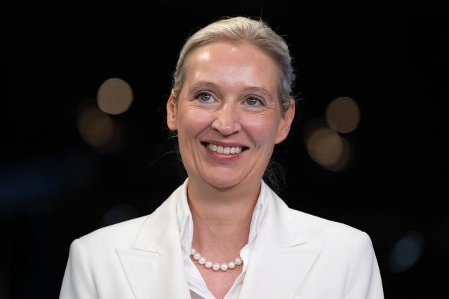 05 July 2026, Thuringia, Erfurt: Alice Weidel, co-chairwoman of the Alternative for Germany party and co-leader of its parliamentary group in the Bundestag, stands in a television studio during the Alternative for Germany national party convention at the Erfurt Exhibition Centre. The convention takes place on 4 and 5 July at the Erfurt Exhibition Centre. Photo: Sebastian Kahnert/dpa