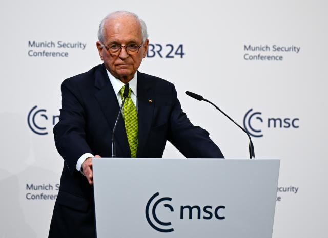 FILED - 13 February 2026, Bavaria, Munich: FILE PHOTO - Chairman of the Munich Security Conference Wolfgang Friedrich Ischinger speaks during the opening of the 62nd Munich Security Conference at the Bayerischer Hof Hotel. Photo: Sven Hoppe/dpa