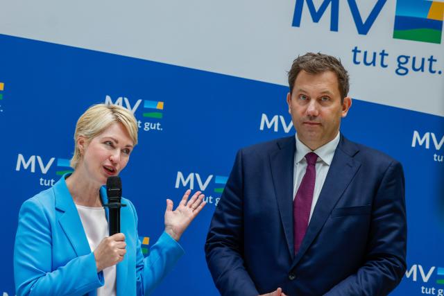 07 July 2026, Berlin: Minister President of Mecklenburg-Western Pomerania Manuela Schwesig (L) and German Minister of Finance Lars Klingbeil speak during a press conference following the off-site meeting of the Mecklenburg-Western Pomerania state government at the Mecklenburg-Western Pomerania State Representation Office. Photo: Carsten Koall/dpa