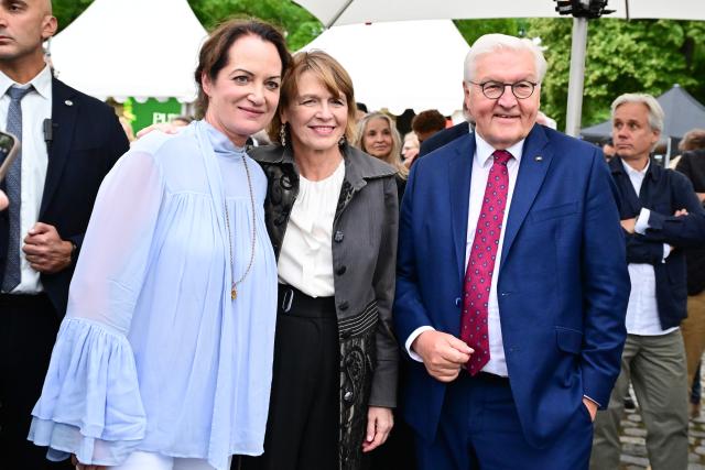 07 July 2026, Berlin: (L-R) German actress
Natalia Woerner, Germany's First lady Elke Buedenbender, and German President Frank-Walter Steinmeier, attend celebration hosted by the "Alliance of German Producers-Film & Television" at the German Chancellery. Photo: Sebastian Christoph Gollnow/dpa