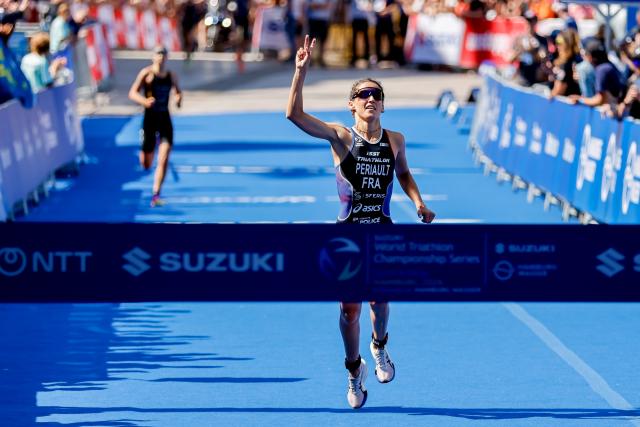 11 July 2026, Hamburg: French triathlete Leonie Periault wins the women's sprint race at the ITU World Triathlon Series/World Championship, comprising a 750-metre swim, a 20-kilometre bike ride and a five-kilometre run. Photo: Philipp Szyza/dpa
