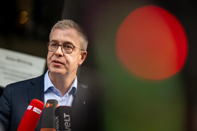 10 July 2026, Berlin: Berlin's Senator for Finance Stefan Evers makes a statement before the regular meeting of district chairpersons at the Christian Democratic Union of Germany (CDU) state headquarters. Photo: Fabian Sommer/dpa