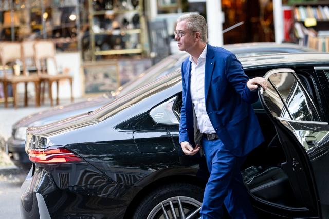 13 July 2026, Berlin: Berlin's Senator for Finance Stefan Evers arrives to attend a meeting of the the Christian Democratic Union of Germany (CDU) state executive committee at the Ernst Lemmer Institute. Photo: Fabian Sommer/dpa