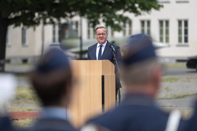 15 July 2026, Berlin: German Defense Minister Boris Pistorius speaks during a visit to the Guard Battalion and the Homeland Security Division at the Julius Leber Barracks. Photo: Christophe Gateau/dpa