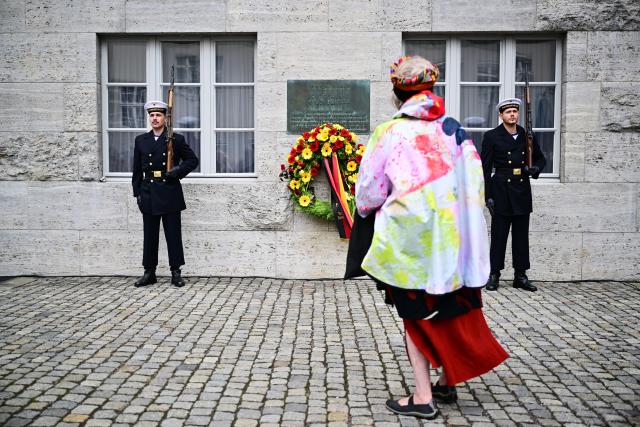 20 July 2026, Berlin: A descendant stands at the memorial in the courtyard of the Bendlerblock during a commemorative event organized by the federal government to mark the National Day of Remembrance for the Resistance Against Nazi Tyranny. The day commemorates the failed assassination attempt on Adolf Hitler on July 20, 1944. Photo: Sebastian Christoph Gollnow/dpa