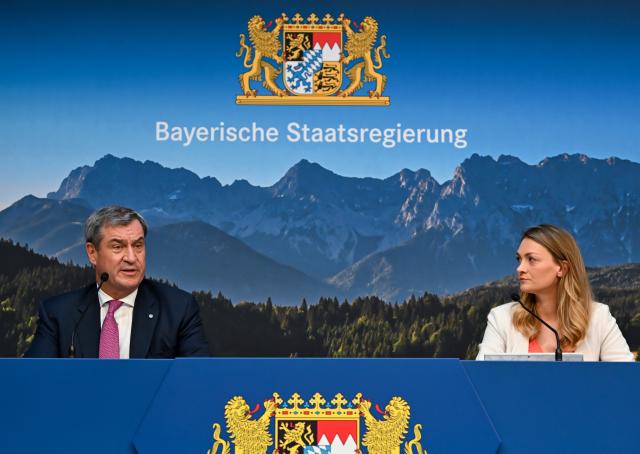 21 July 2026, Bavaria, Munich: Markus Soeder, Minister-President of Bavaria, and Judith Gerlach, Bavaria's Minister of Health, are attending the press conference following a cabinet meeting. Photo: Sven Hoppe/dpa