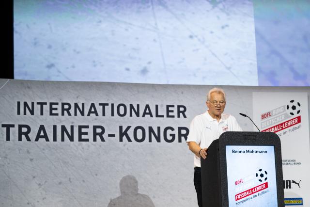 27 July 2026, Rhineland-Palatinate, Mainz: Benno Moehlmann, president of the German Football Coaches Association (BDFL), addresses the participants of the International Coaches Congress at the opening ceremony. Photo: Florian Wiegand/dpa