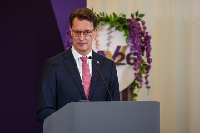 27 July 2026, North Rhine-Westphalia, Duesseldorf: Hendrik Wuest, Minister President of North Rhine-Westphalia, speaks at a press conference ahead of the World Equestrian Games in Aachen. Photo: Christoph Reichwein/dpa