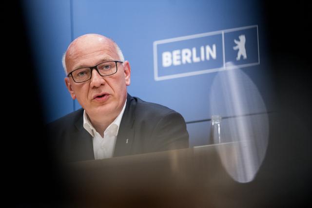 28 July 2026, Berlin: Kai Wegner, Governing Mayor of Berlin, speaks during a press conference following a meeting of the Berlin Senate. In Tiergarten, on the sidelines of Christopher Street Day, a man drove a vehicle into a crowd of people. Photo: Sebastian Gollnow/dpa