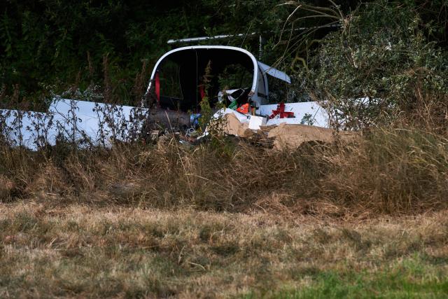 09 August 2026, Schleswig-Holstein, Heist: A small plane lies at the crash site in Taevsmoor, near the Uetersen/Heist airfield. The pilot was killed when the small plane crashed at a small recreational airfield west of Hamburg. Photo: Marcus Golejewski/dpa