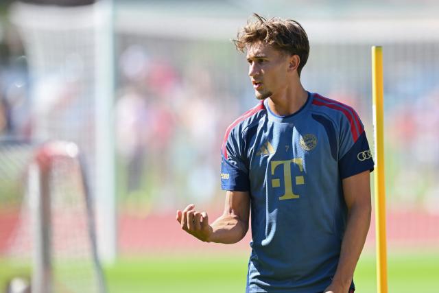 FILED - 28 July 2026, Bavaria, Rottach-Egern: FILE PHOTO - FC Bayern's Tom Bischoff in action during a training session. Photo: Angelika Warmuth/dpa