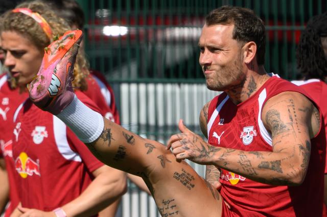 11 August 2026, Saxony, Leipzig: Leipzig's David Raum takes part in a training session in preparation for the German Bundesliga. Photo: Hendrik Schmidt/dpa