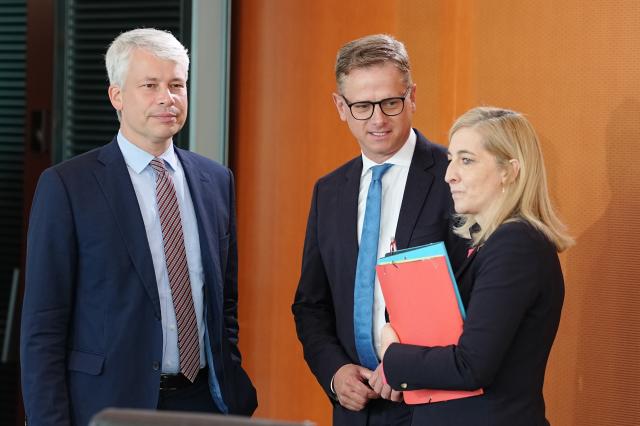 12 August 2026, Berlin: Carsten Linnemann, Germany's Minister of Health; Steffen Bilger, Germany's Minister of Transport; and Nina Warken, Head of the Federal Chancellery and Federal Minister for Special Tasks, attend a Federal Cabinet meeting at the Federal Chancellery. Photo: Kay Nietfeld/dpa