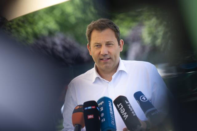 12 August 2026, Berlin: Lars Klingbeil, German Minister of Finance, Vice Chancellor, and Social Democratic Party (SPD) Federal Chairman, gives a press statement during his visit to the Fuechse Berlin sports club. Photo: Christophe Gateau/dpa