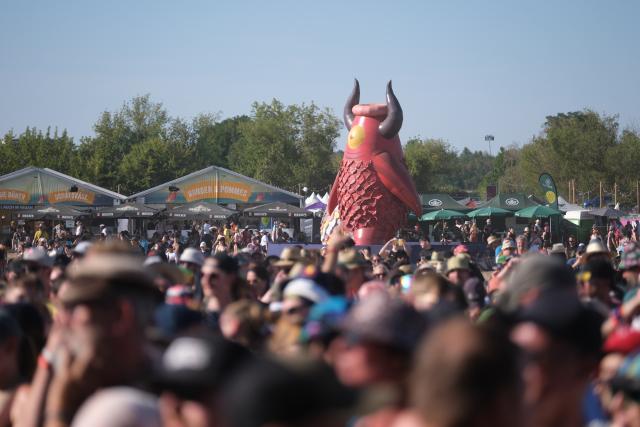 14 August 2026, Saxony, Großpösna: Visitors attend the Highfield Festival, where around 28,000 fans are expected. The festival is being held for the final time due to rising costs. Photo: Sebastian Willnow/dpa