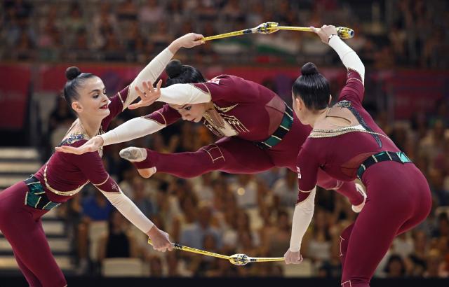 15 August 2026, Hesse, Frankfurt/M.: Georgia team performs during the Women's Group All-Around Final of the Rhythmic Gymnastics World Championships in Frankfurt. Photo: Marijan Murat/dpa